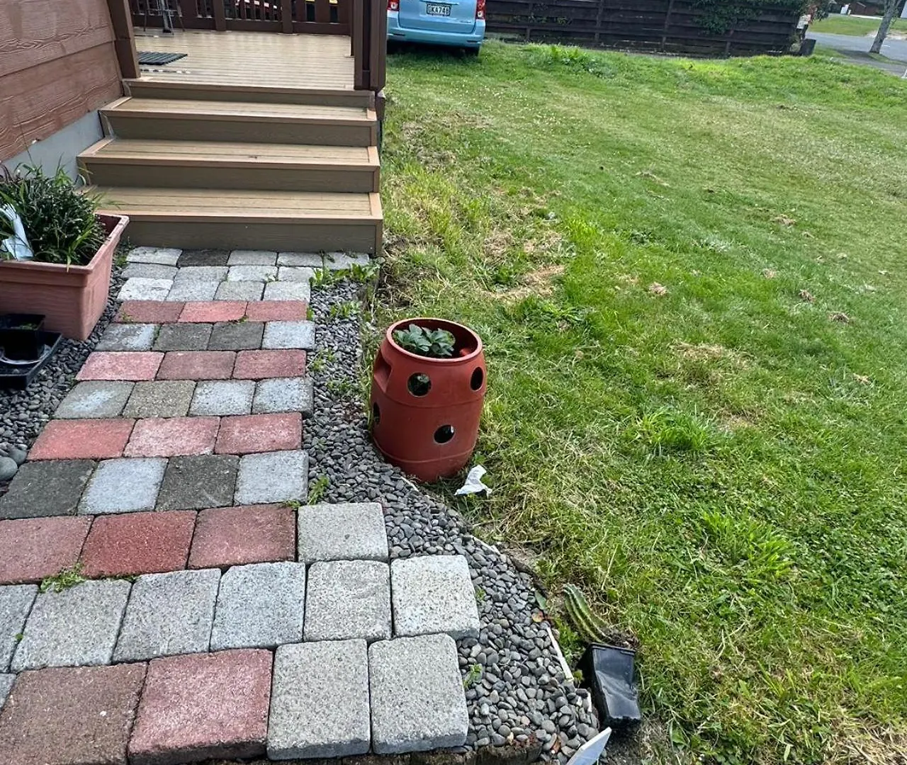 4 Beds Including 2 Double Beds, 1 Single Bed, And 1 Double Sofa Bed In A Small 1 Bedroom And 1 Lounge Studio No Kitchen Only Fridge, Microwave Rotorua Guest house